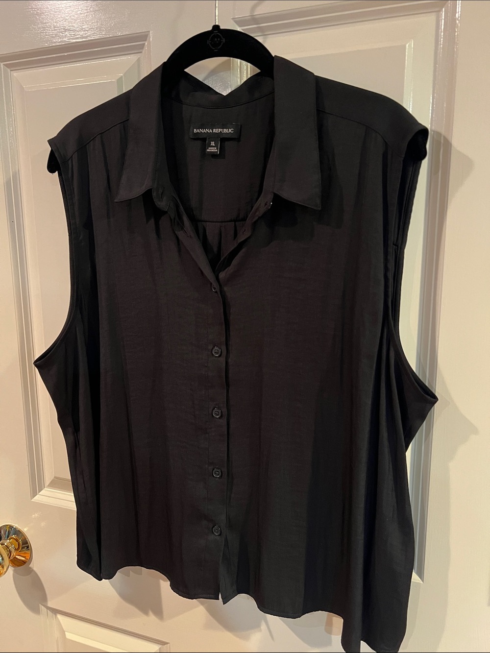 Banana Republic XL black top button down tank sleeveless